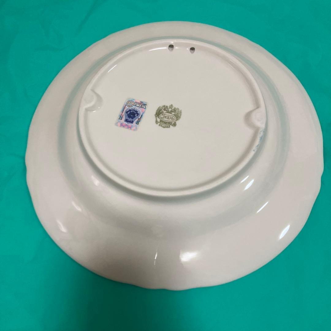 ロシア　グジェリ焼 青い花装飾の皿 約28cm