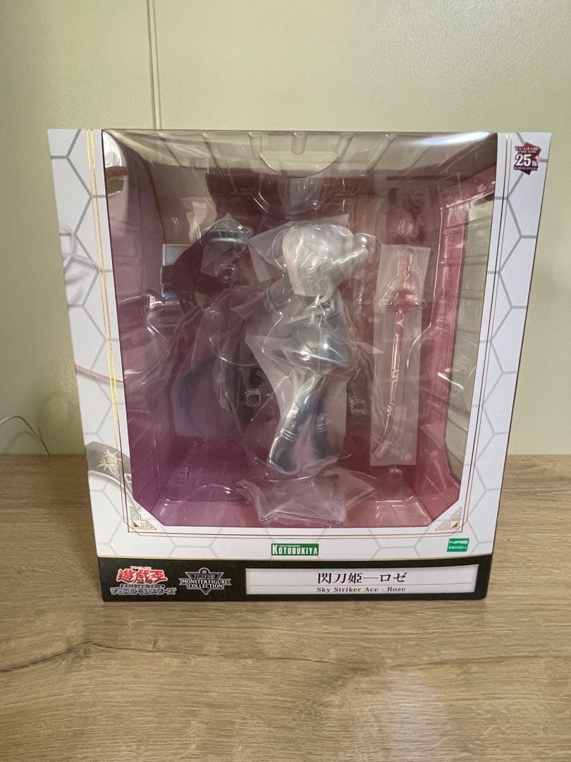コトブキヤ　閃刀姫レイ　閃刀姫ロゼ