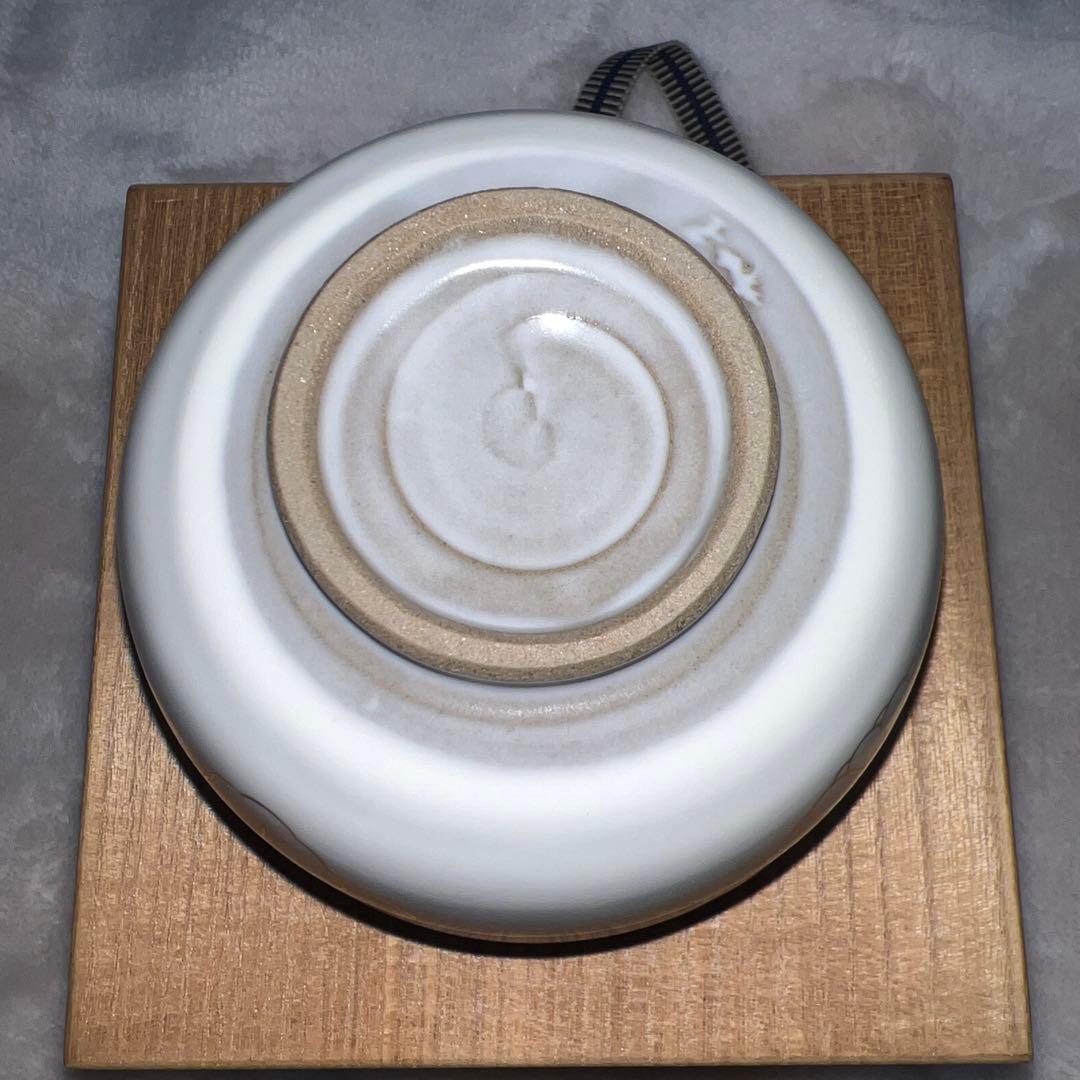 菊桐文 茶碗／共箱付き・作家物（箱書きあり）