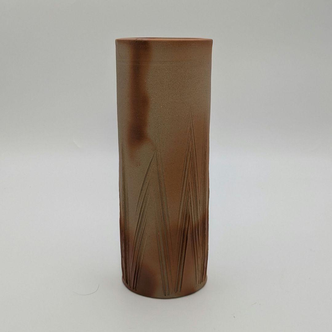 岡山県重要無形文化財 松井與之 備前焼 緋襷花入 共箱共布栞 花器 花瓶 置物