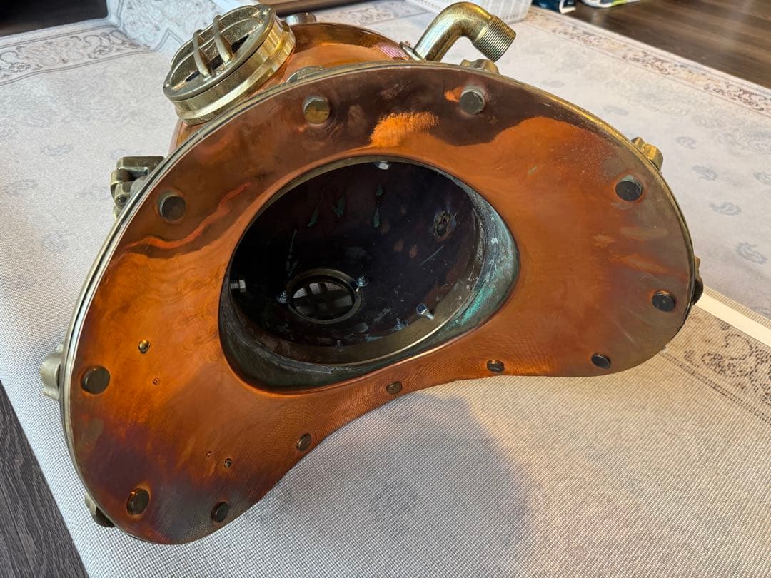 アメリカ海軍省潜水ヘルメット 銅と真鍮製　レトロ　台共 幅38x奧42x高47c