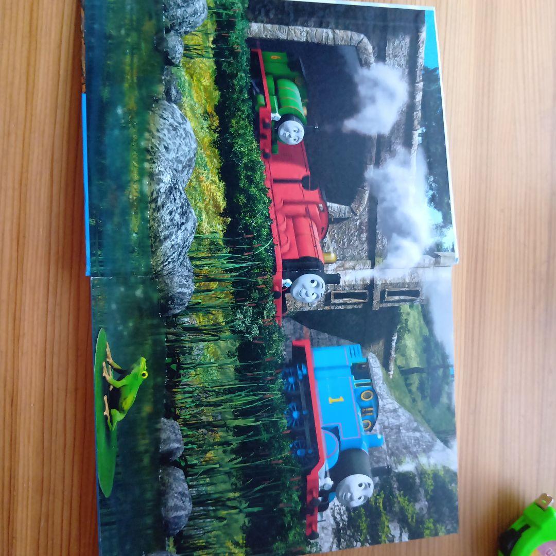 THOMAS & FRIENDS 　CHARACTER ENCYCLOPEDIA