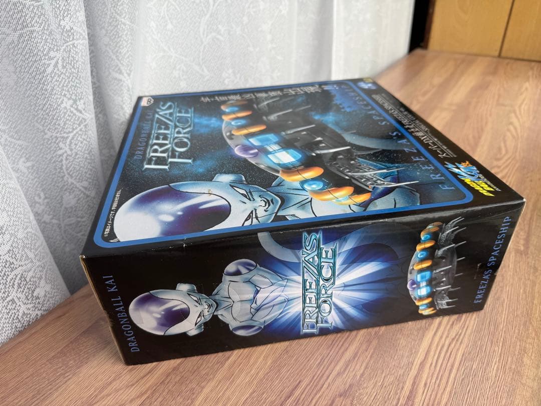 ドラゴンボール KAI フリーザの宇宙船 特別カラー　レア
