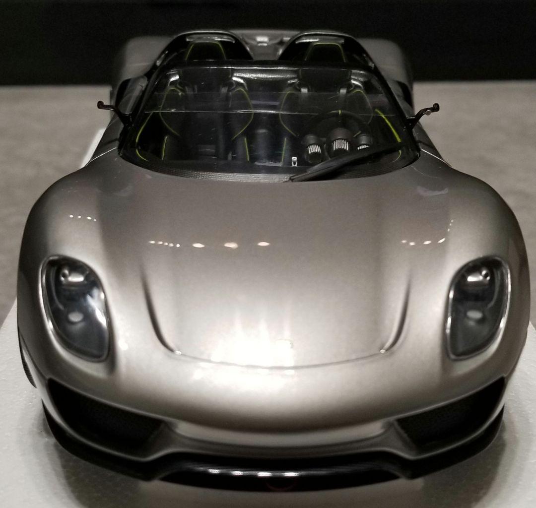 【新品未使用】MINICHAMPS 1/18　ポルシェ 918 スパイダー