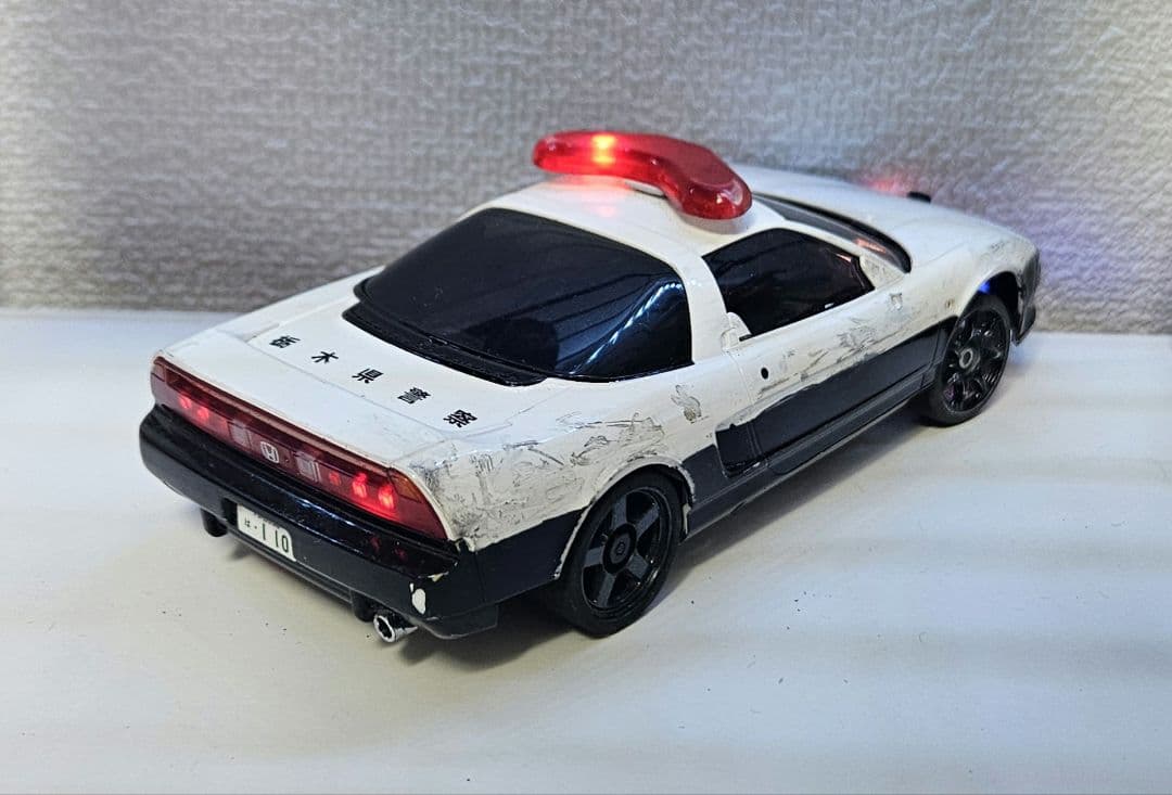 ミニ四駆モーター積載 MR-03W シャーシ ボディ2個付き 赤色灯点灯 改造品