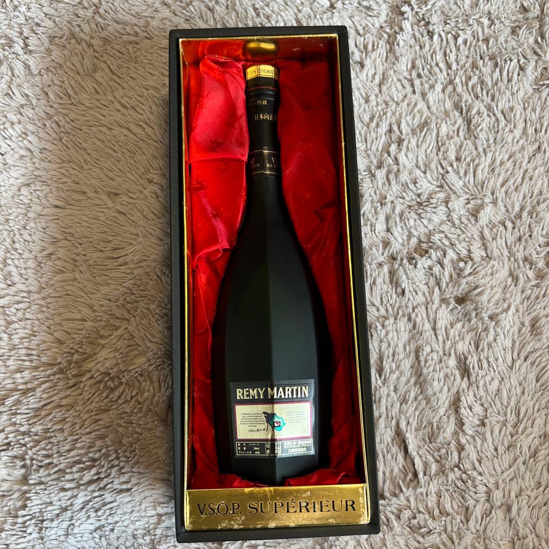 ブランデー REMY MARTIN VSOP SUPERIEUR 700ml