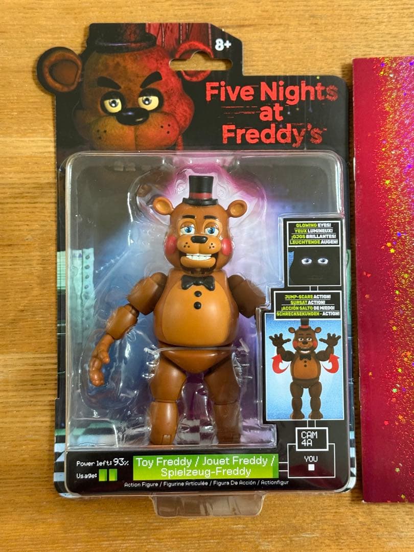 ファイブナイツアットフレディーズ　トイフレディフィギュア　パンフレット付き