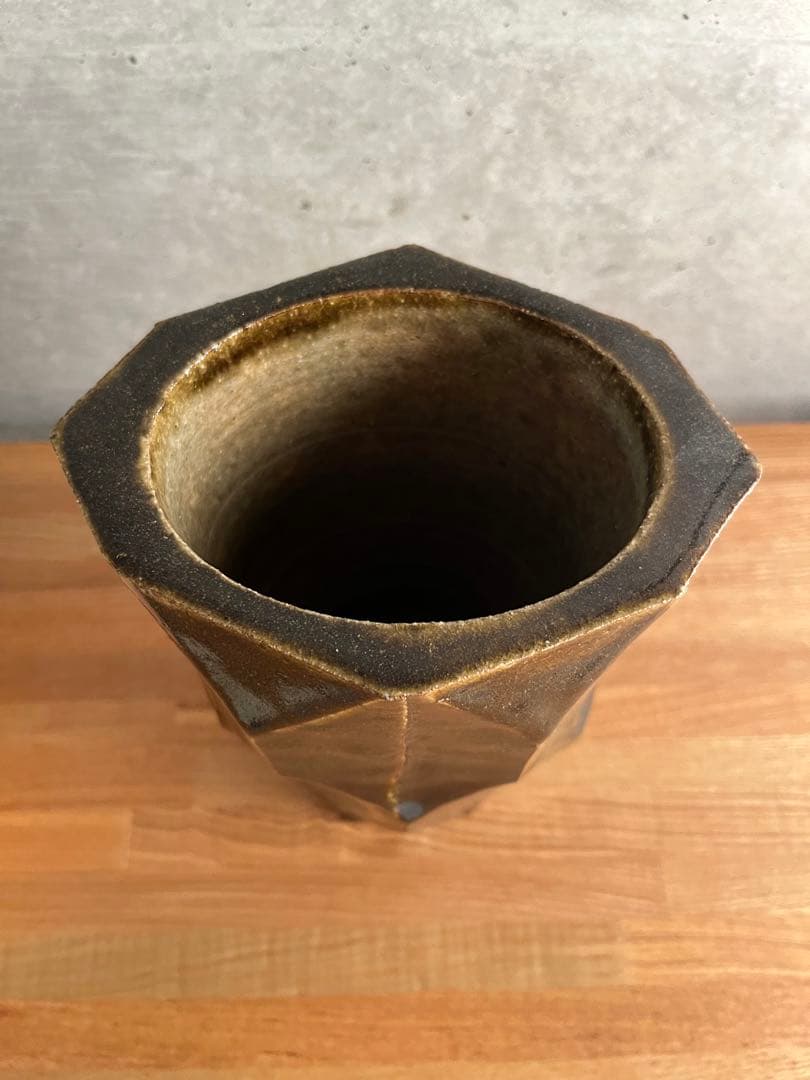 加守田章二　面取花器