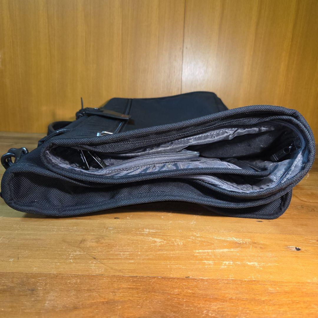 TUMI トゥミ ガーメントケース ビジネスバック スーツ 出張 ショルダー付