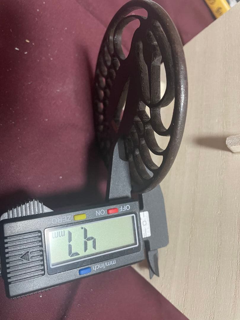 鉄鍔　鶴透かし丸形鐔　武具