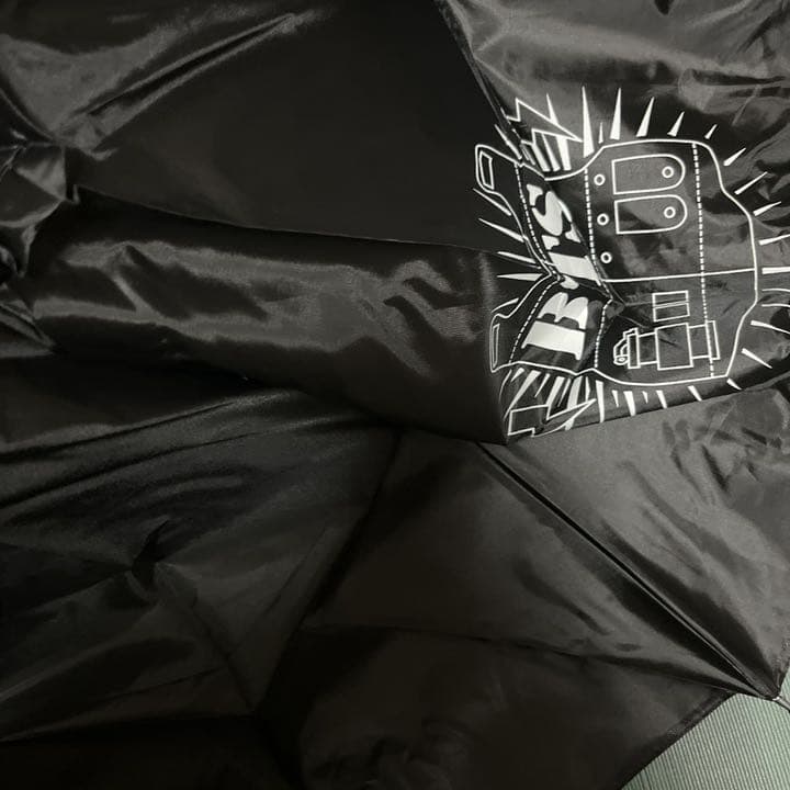 BＴＳ(ブラック傘)