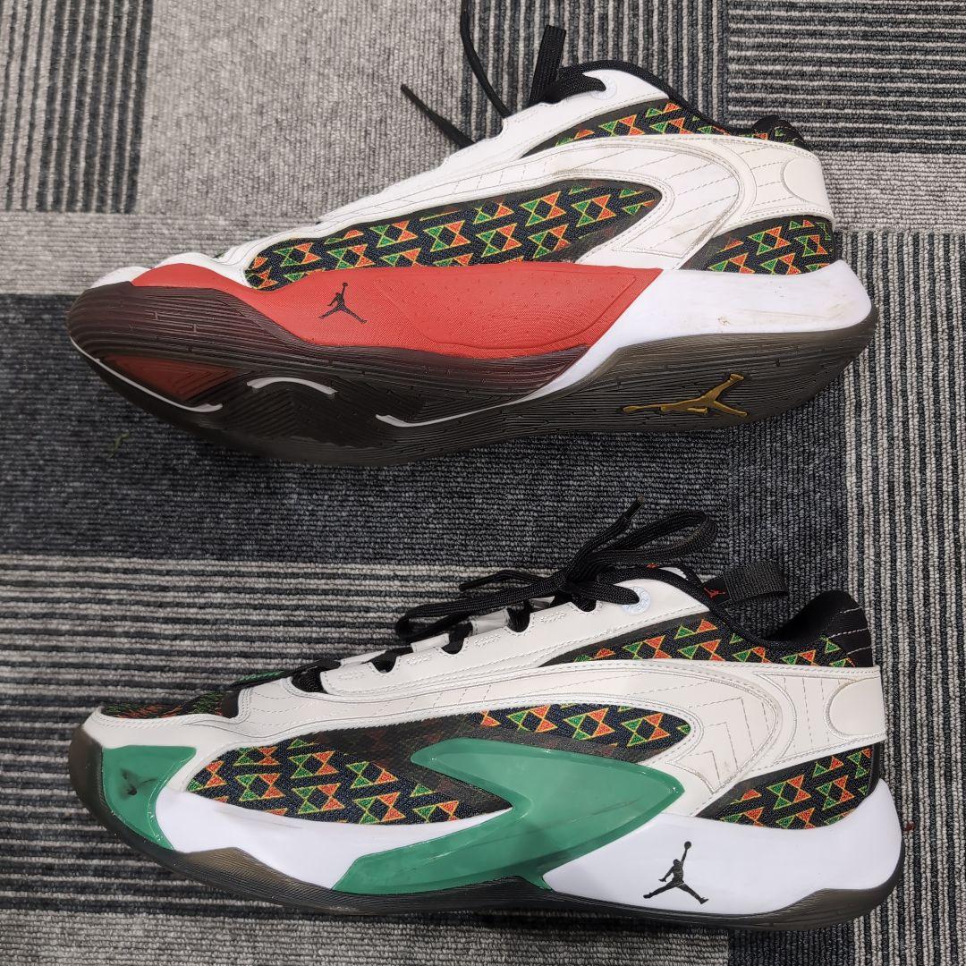 Jordan 23 シューズ(男性用) ホワイト/ブラック/レッド/グリーン