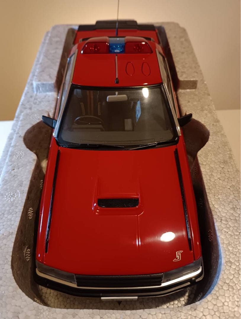 AUTOart 1/18 西部警察日産スカイラインマシーンRS-1(DR30)