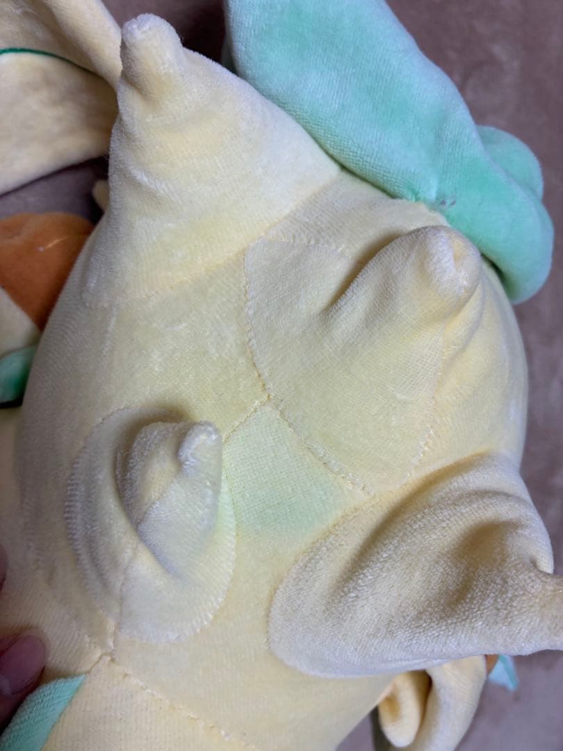 すやすやリーフィア2017年当時品 ポケセン産