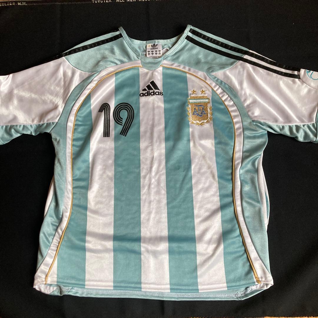 Messi アルゼンチン代表 リオネル メッシ　ルーキー19番　adidas