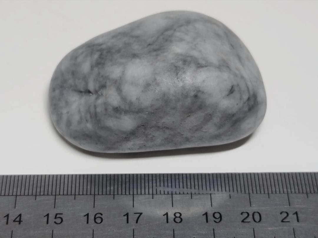 糸魚川54 翡翠 142g ヒスイ 原石 鑑賞石 自然石 誕生石 鉱物 鉱石