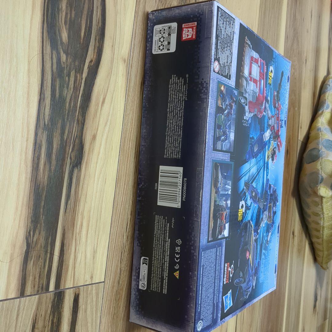 C-142 タカラトミー　トランスフォーマー オプティマスプライム サウンド