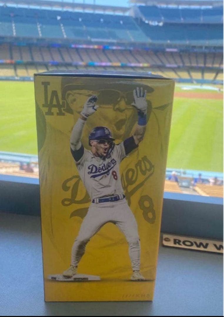 キケ　ヘルナンデス　ボブルヘッド　来場者限定　新品