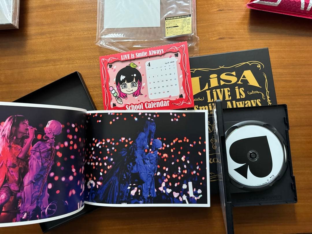 LiSA 限定品セット8点＋レコードLADYBUG +おまけポスター&ステッカー