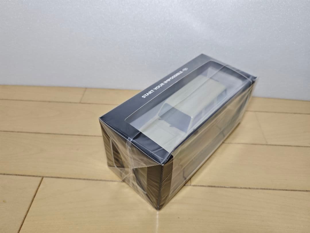 【値下】ランドクルーザー70 ミニカー 非売品 カラーサンプル ４Ｅ９ベージュ