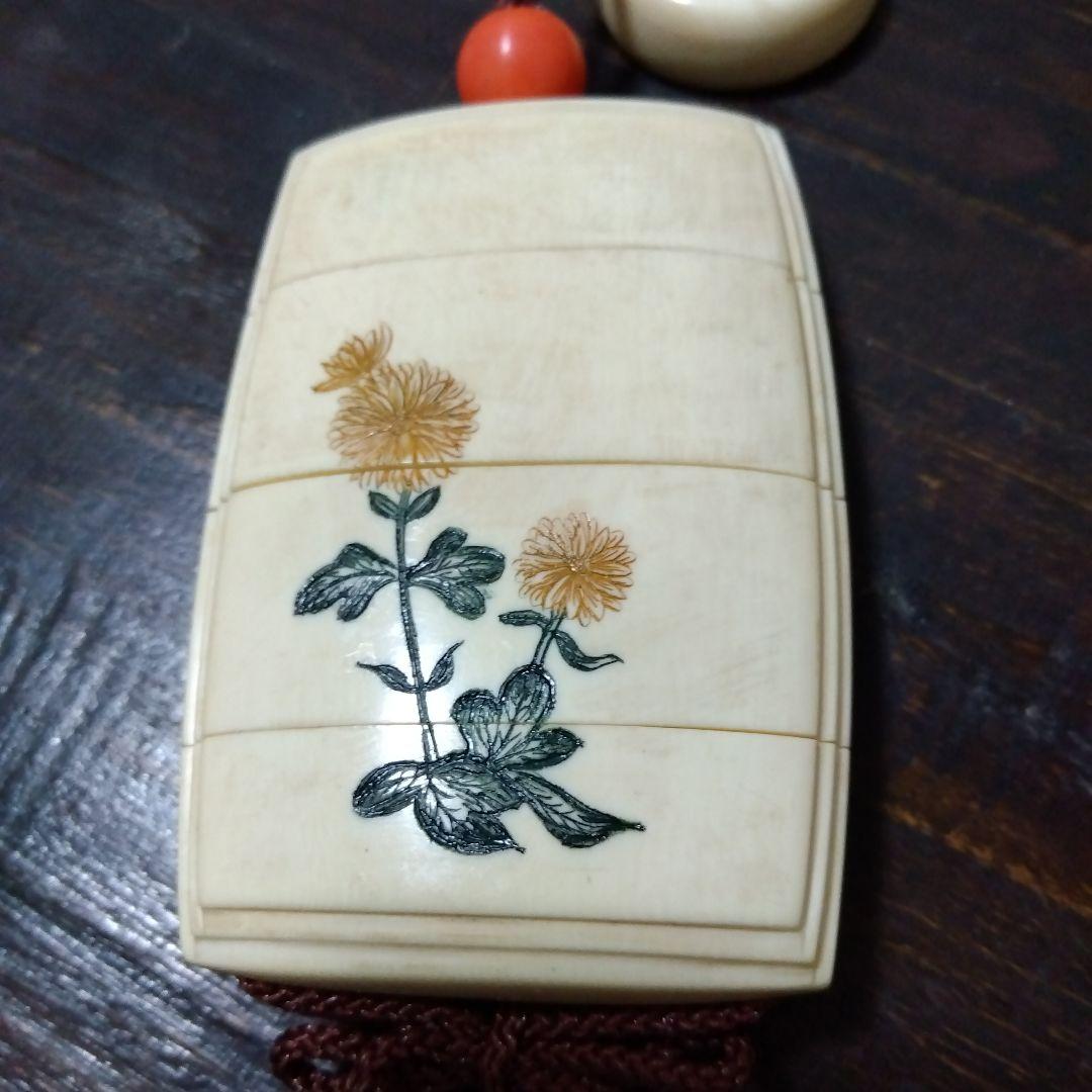 印籠　饅頭根付　さんご緒締　花鳥図　天然素材　上製桐箱＆保護布付