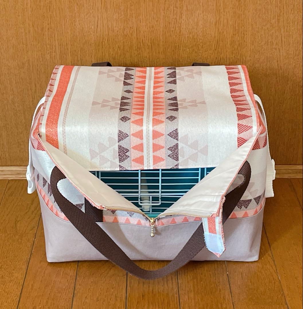 ケージの出し入れ不要　通院に便利なキャリーバッグ