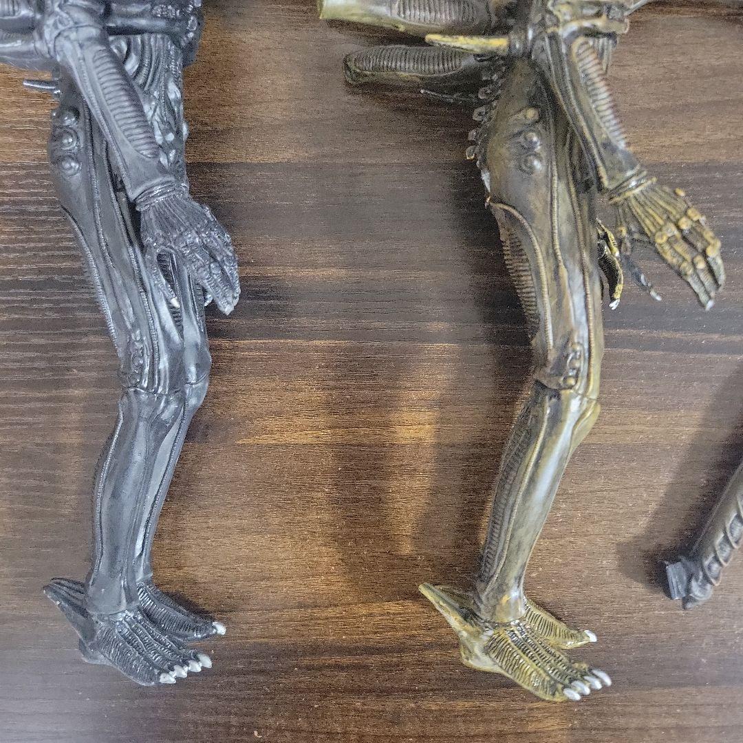 エイリアン ダークイエローVer. エイリアン フィギュア　2体セット