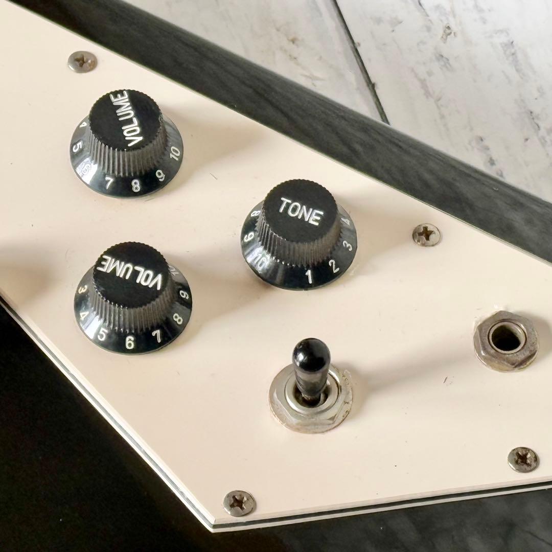 Photogenic フライングＶタイプ エレキギター