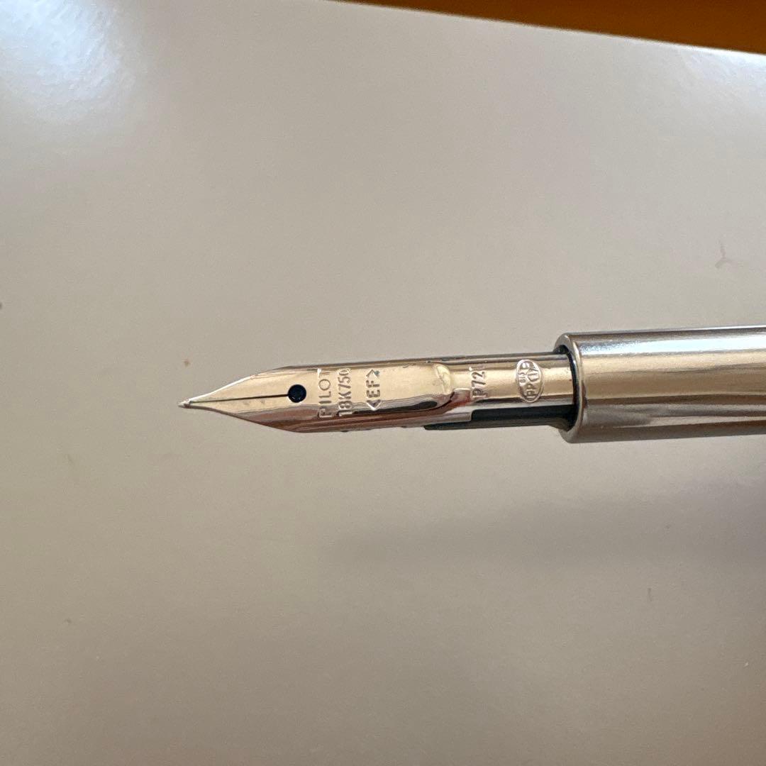 パイロット　キャップレスデシモ ライトブルー　ペン先EF