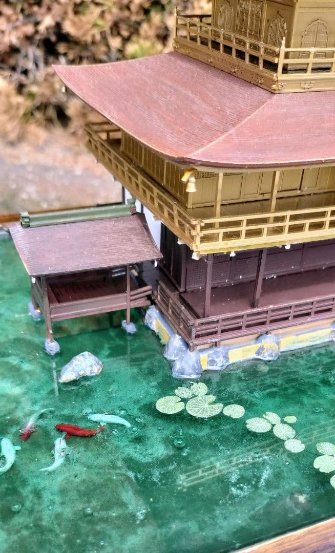 精密情景ジオラマ 世界遺産 鹿苑寺金閣 USB電源LED照明 アクリルケース付き