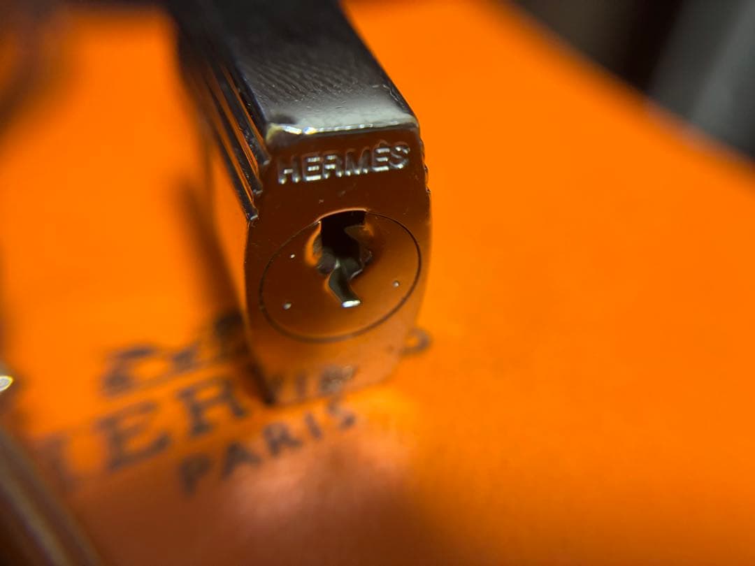 エルメス シルバー　カデナ　南京錠　パドロック　鍵　キー　NO107