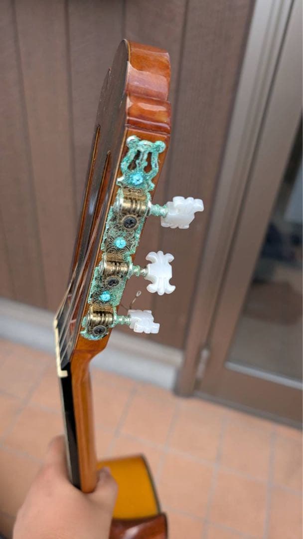 Barclay V型エレキギター オレンジ