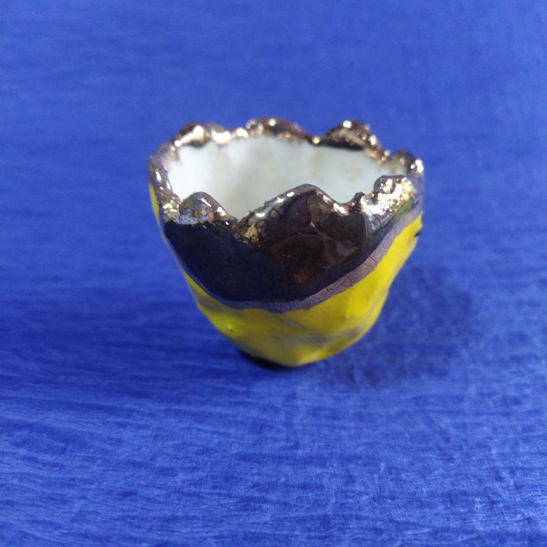 【希少】高鶴元　おちょこ　ぐい呑み　盃　湯呑み　鑑賞用　陶器　金色縁　　レトロ
