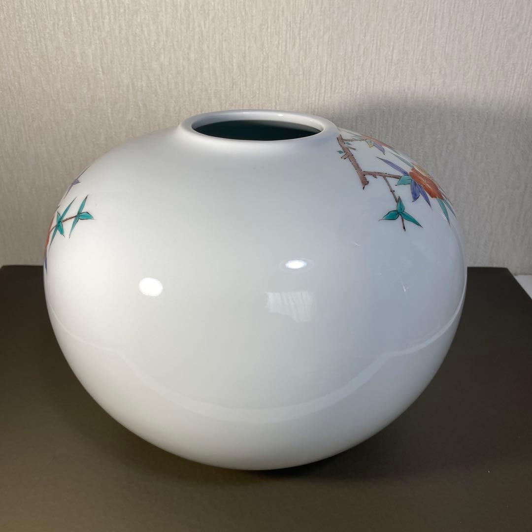 柿右衛門様式 鷹峰作 錦 草花文花瓶 共箱