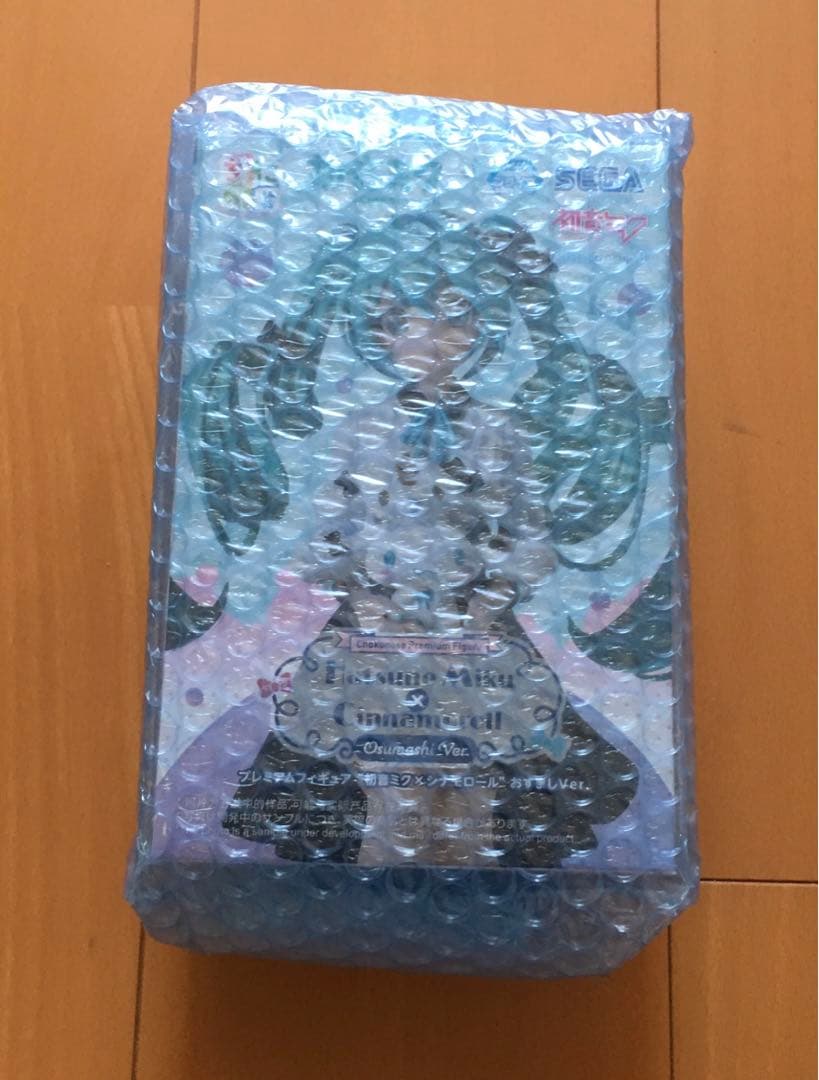 ☆未開封☆初音ミク✕シナモン コラボ フィギュア