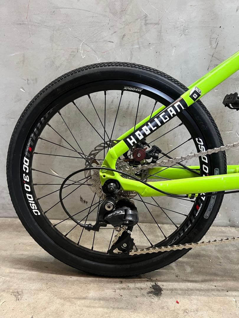 ミニベロ　CANNONDALE キャノンデール　フーリガン 20インチ