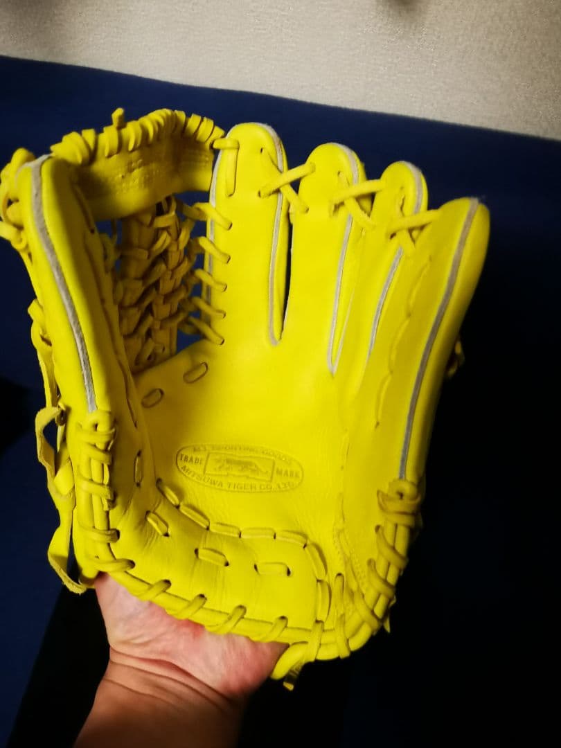 軟式 グローブ ミツワタイガー