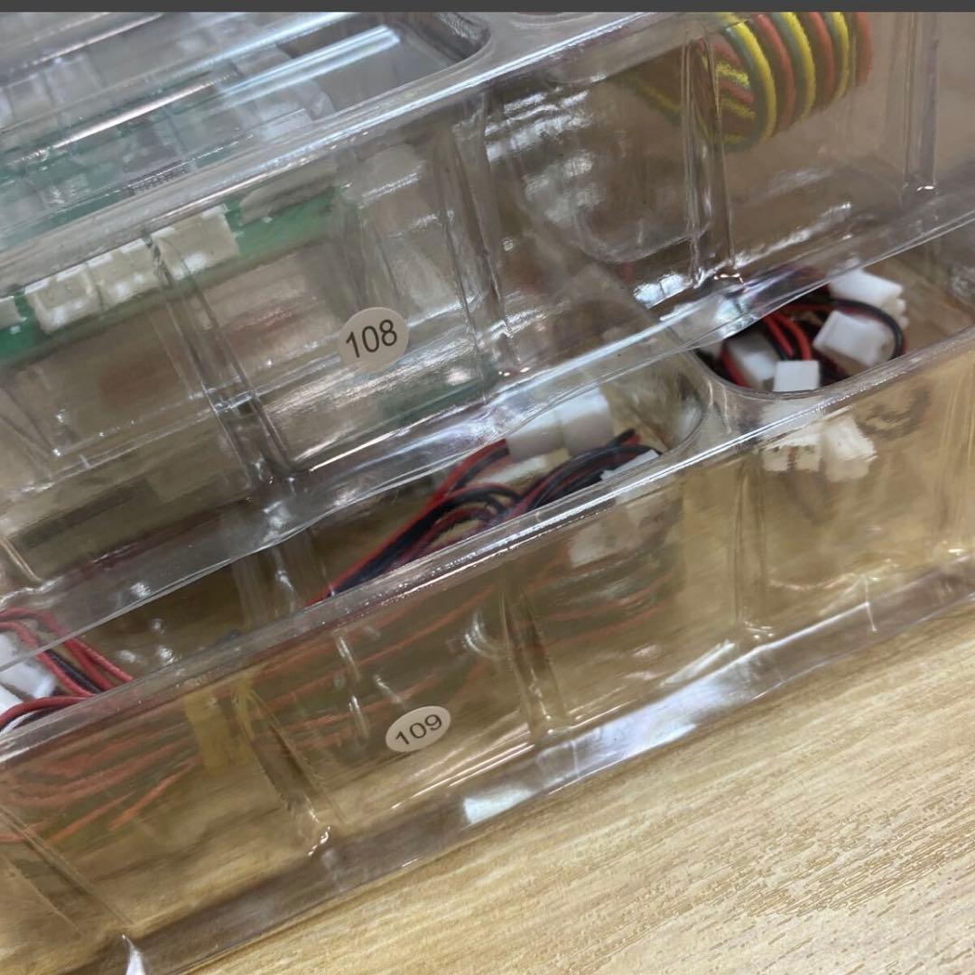 デアゴスティーニ　サンダーバード秘密基地をつくる　パーツ28セットとアートピンズ