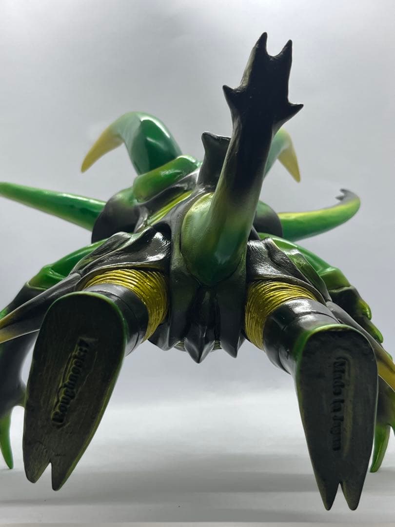 ヘラグラード・ジェードジョーカー　フィギュア　ソフビ