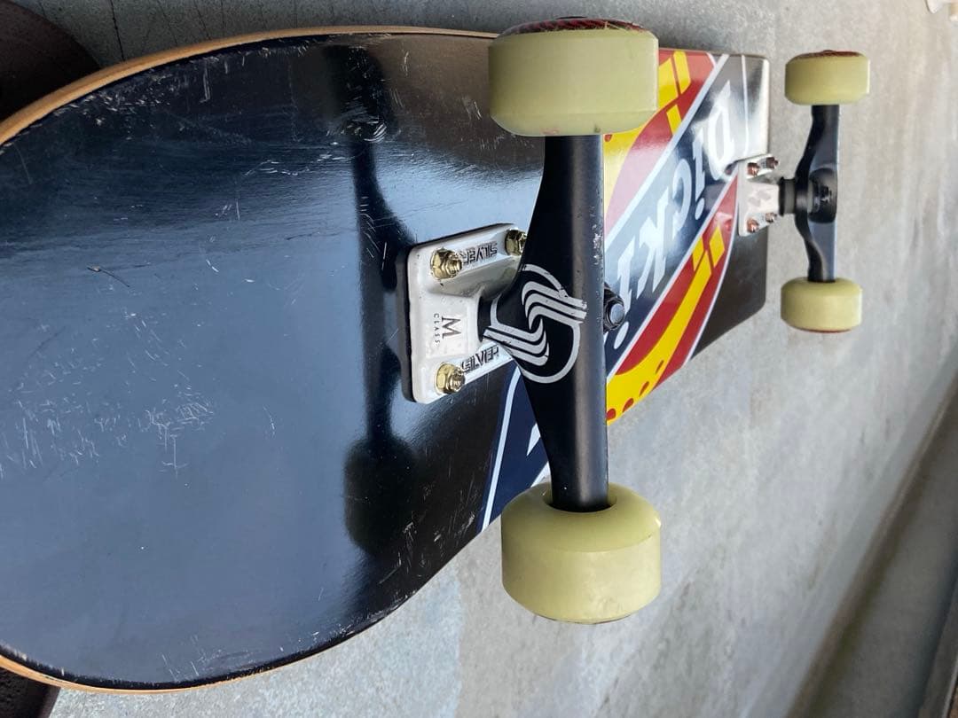 専用　　Pickles スケートボード コンプリート　8.25㌅