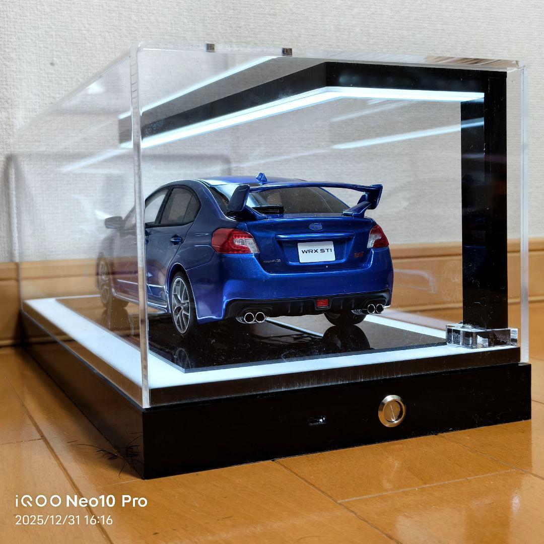 1/18 ミニカー用 LED照明付ディスプレイケース【ピアノブラック】