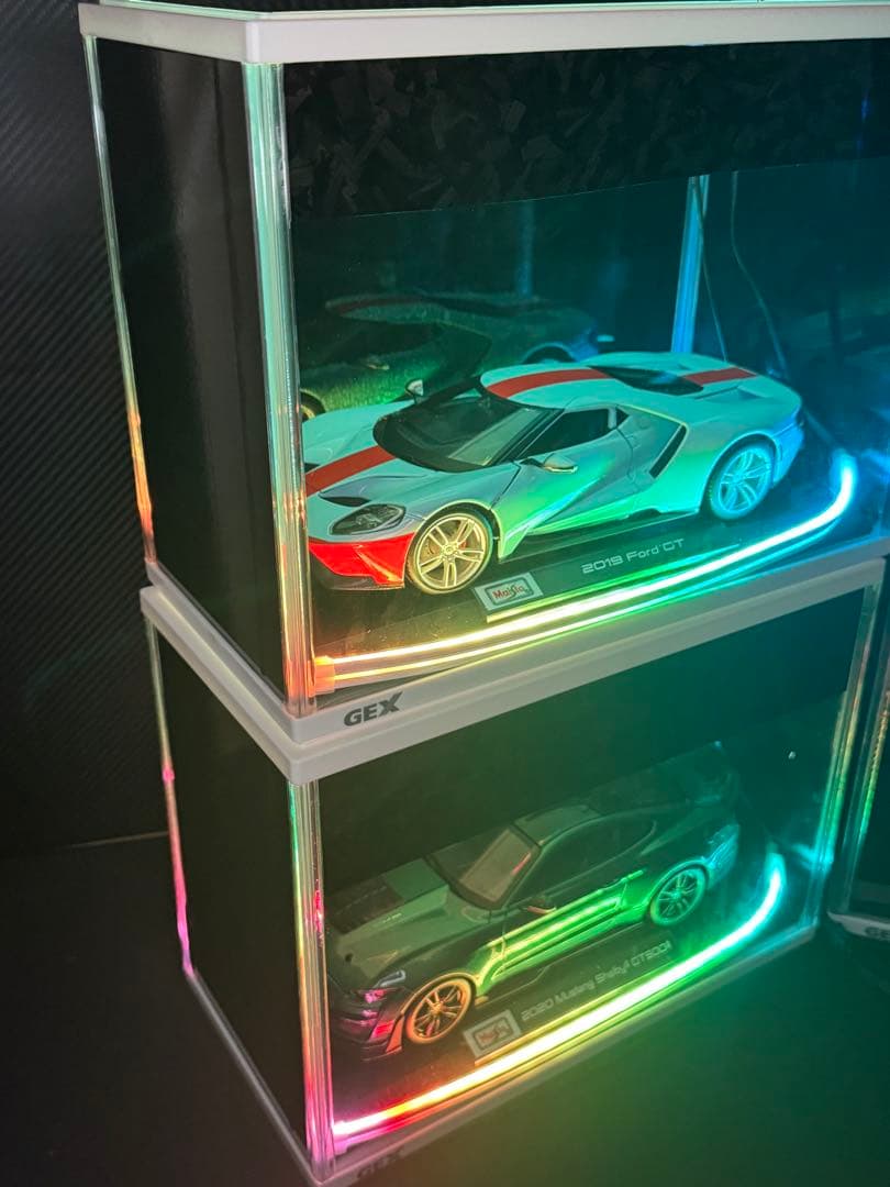 【世界に一つ‼️】大人気 1/18 ジオラマ LED 展示 鑑賞用 模型 ミニカー