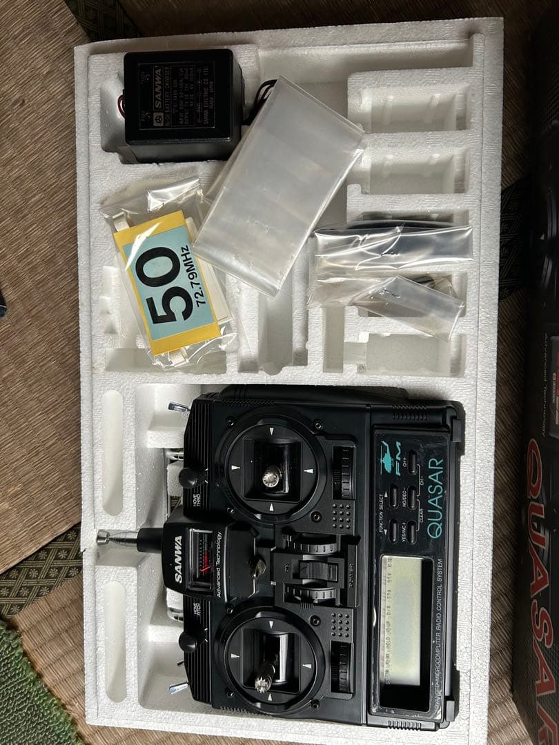 アバンテ　ラジコン、コントローラー追加一つ付き