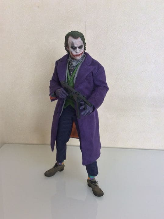 ホットトイズ ジョーカー ⒉0 1/6 フィギュア ダークナイト hottoys