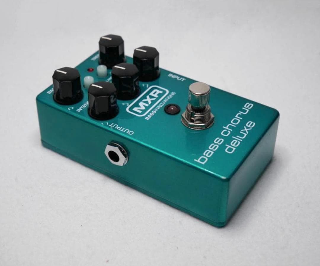 超美品 MXR M83 Bass Chorus Deluxe
