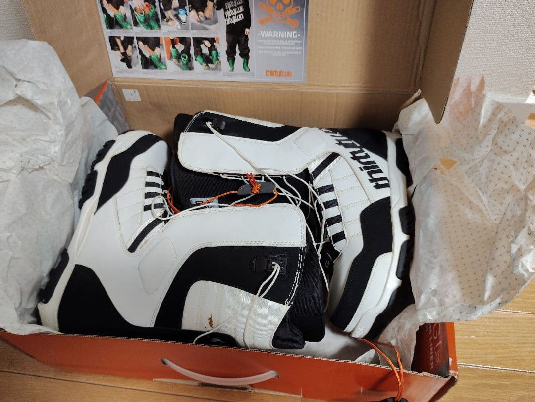 THIRTYTWO サーティーツー スノーボードブーツ 27～28.5