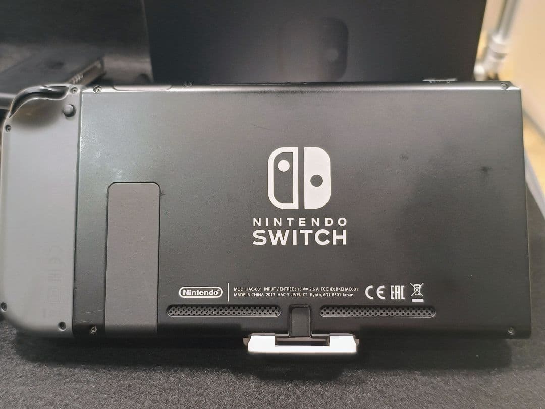 Nintendo Switch 本体 多言語対応