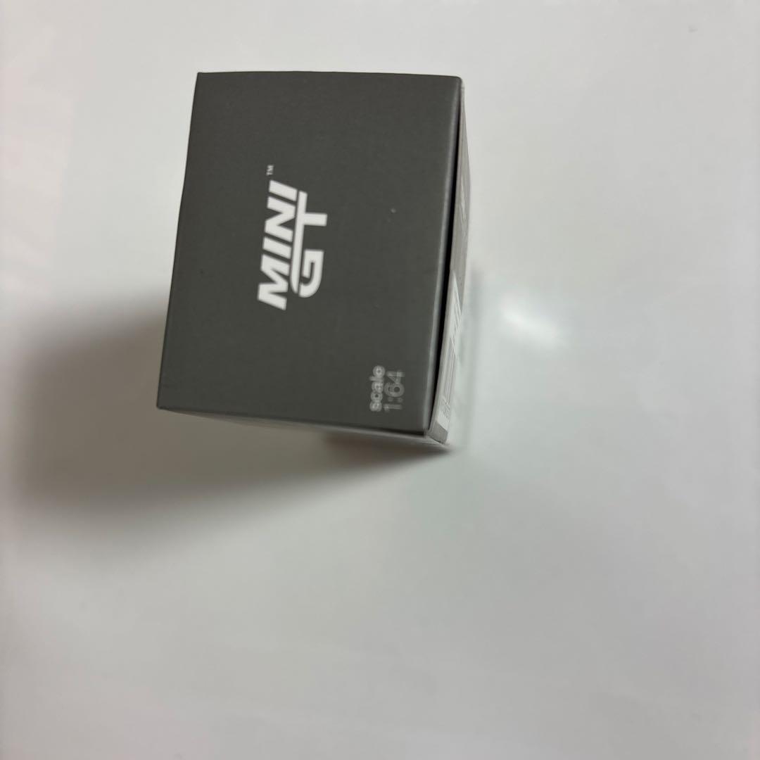 MINI GT NISSANスカイラインGT-R トップシークレットVR32