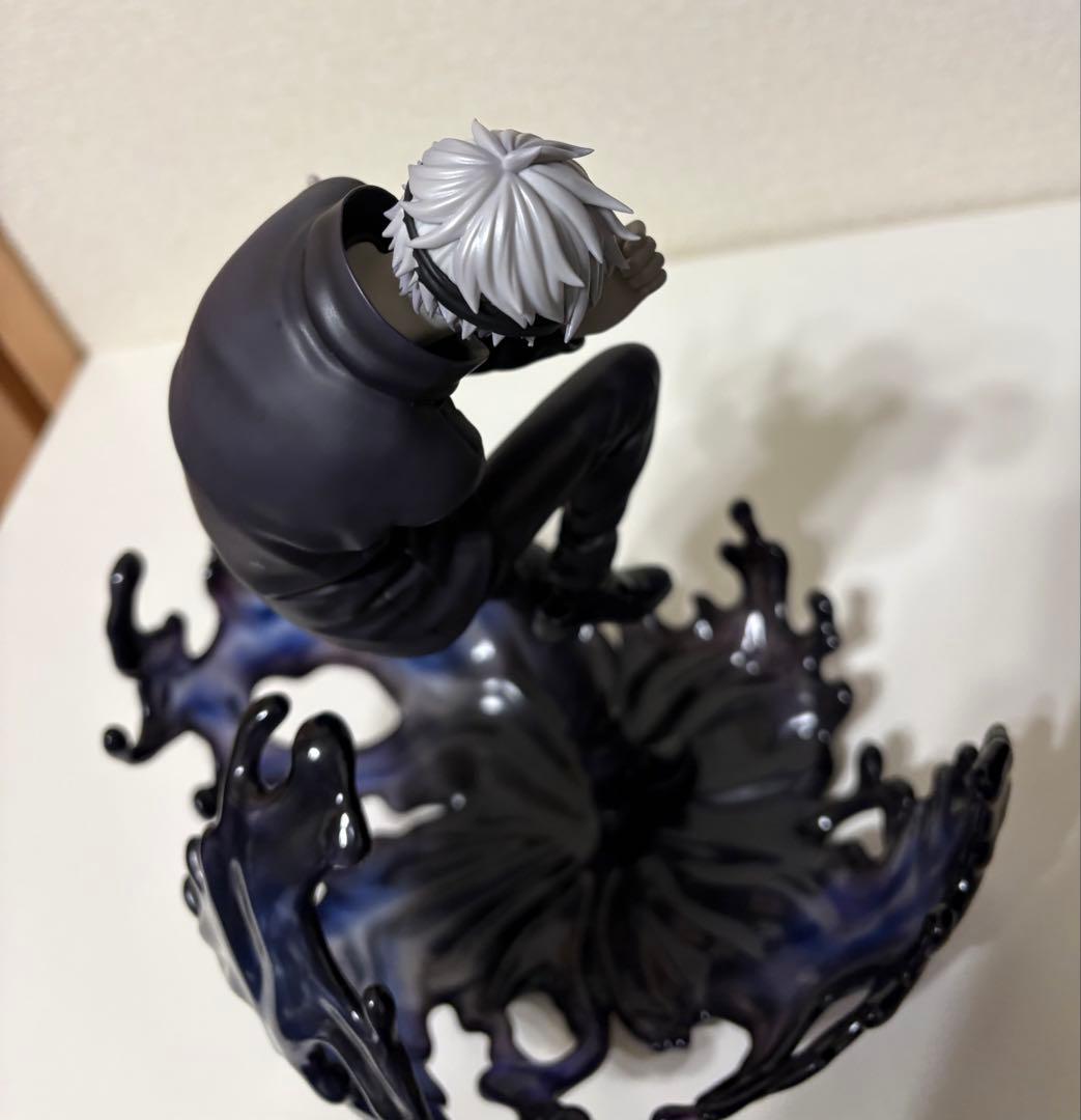 呪術廻戦 五条悟 渋谷スクランブル フィギュア　モノクロ