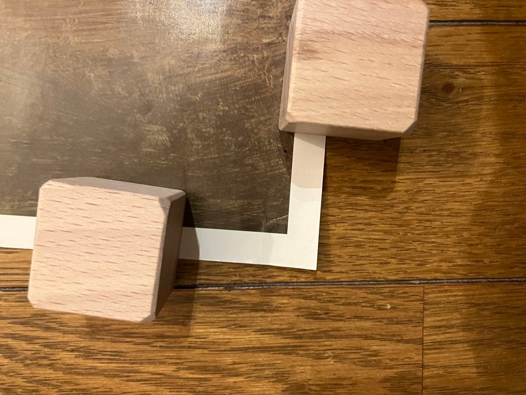 KAWS ポスター TOKION